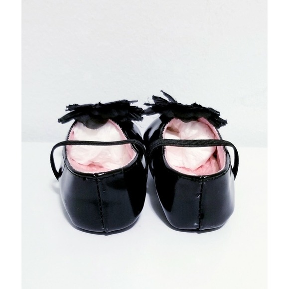 GIRL'S STUART WEITZMAN INFANT BABY BUD PATENT FLOWER MARYJANE SHOES UK-2 US-3 - Picture 3 of 8